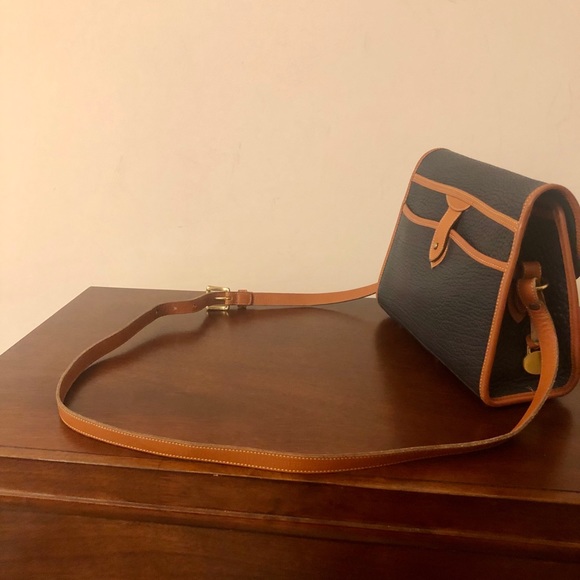 Vintage Dooney & Bourke Navy Blue Essex Bag - Picture 12 of 16